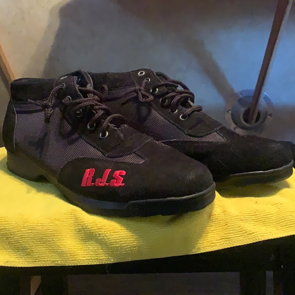 RJS racing shoes
